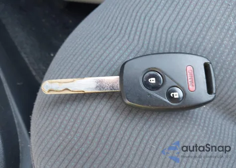 2013 Honda Fit z USA, uszkodzony, nr VIN JHMGE8H37DC064584